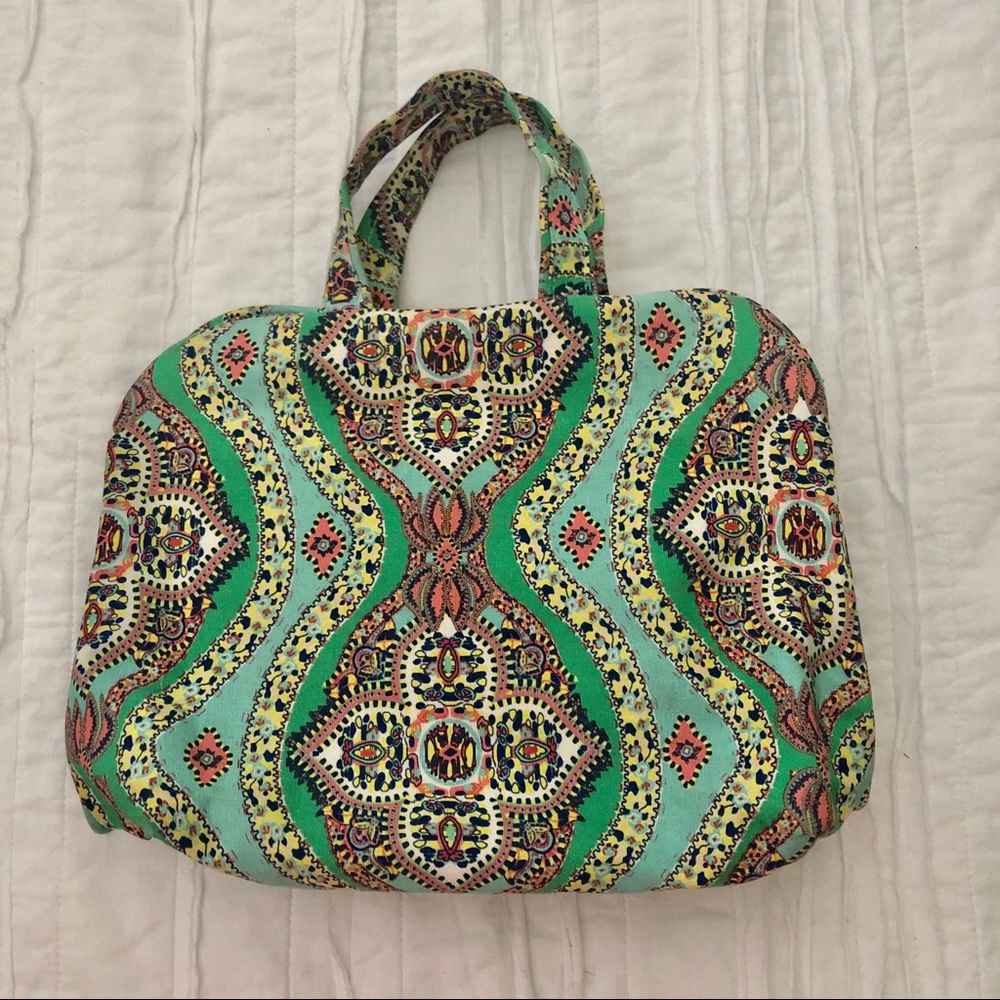 Travel toiletry/cosmetics bag